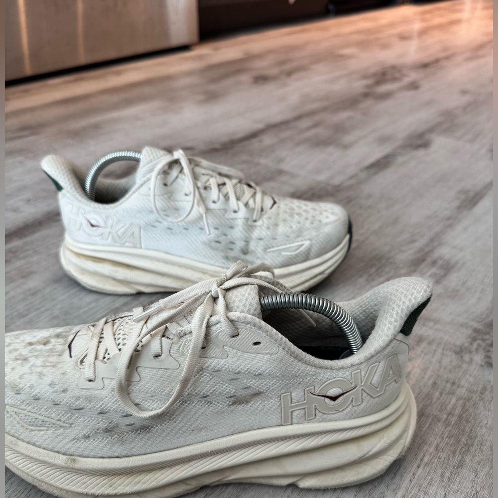 Hoka Clifton 9 Athletic Sneakers